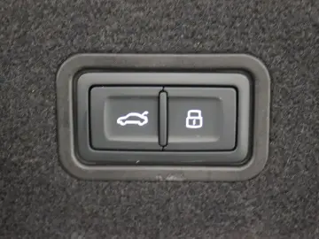 AUDI A8 50 TDI quattro tiptronic  Matrix Luft Pano LM