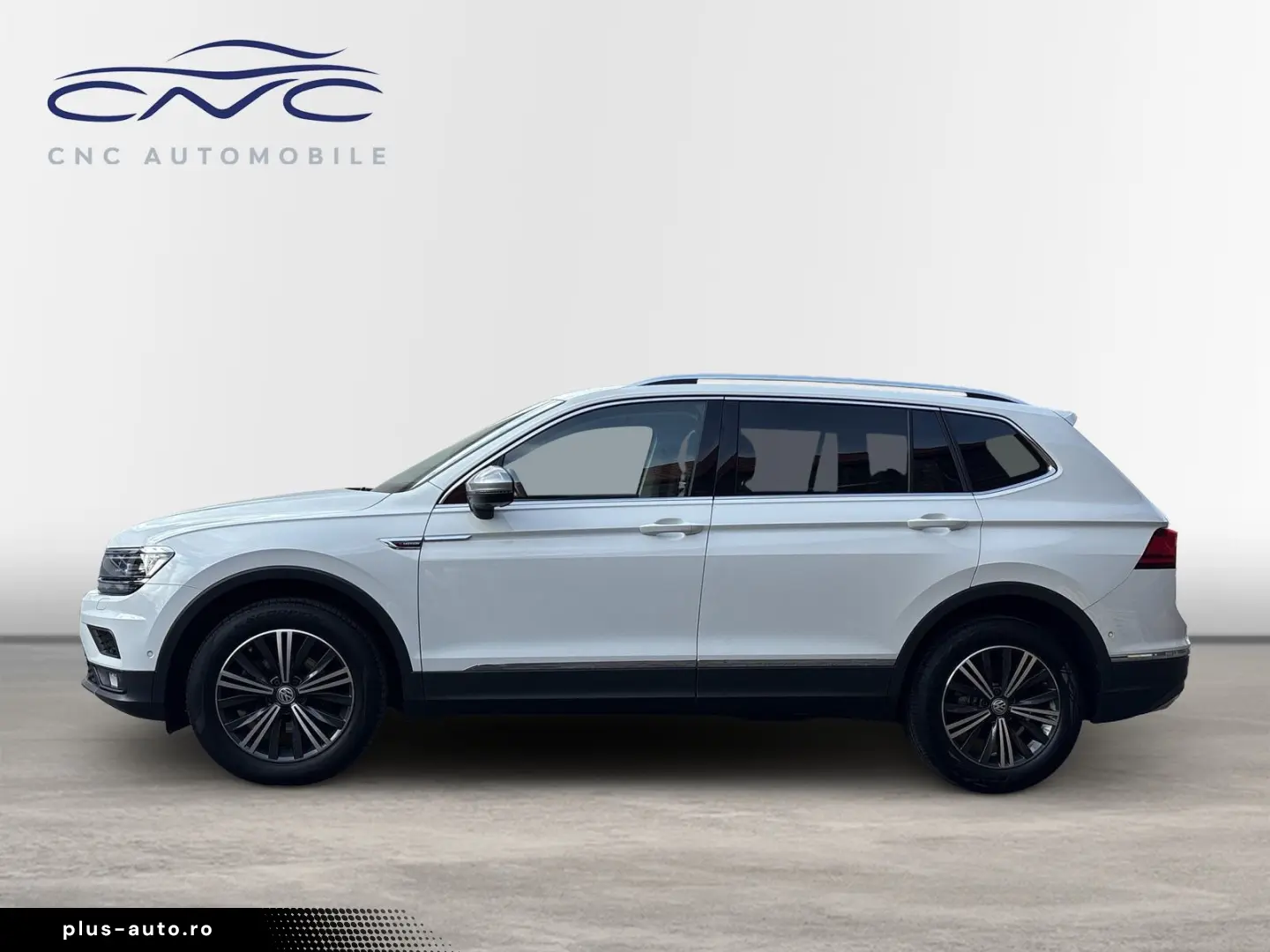 VW Tiguan Allspace DSG Highline 4Motion AHK Pano St