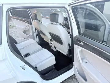 VW Tiguan Allspace DSG Highline 4Motion AHK Pano St