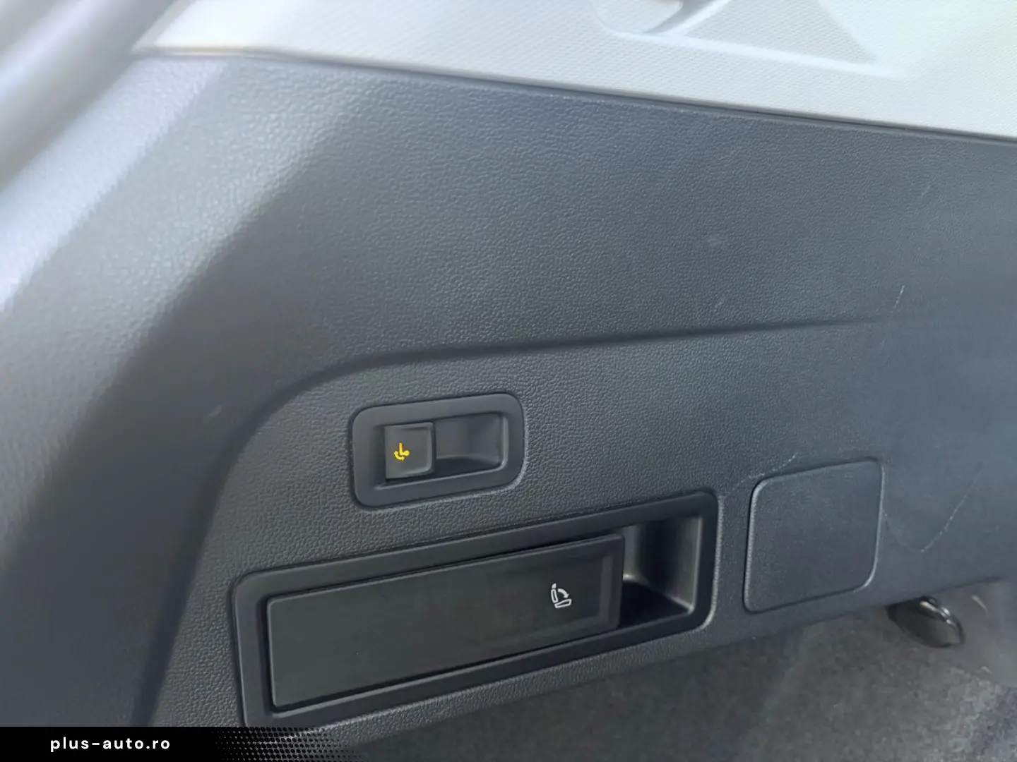 VW Tiguan Allspace DSG Highline 4Motion AHK Pano St