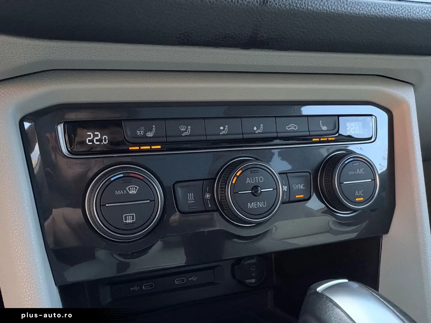 VW Tiguan Allspace DSG Highline 4Motion AHK Pano St