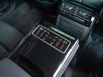 AUDI A8 60 TFSIe quattro PANO.MASSAGE.B&O.HUD.ACC