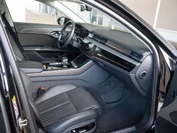 AUDI A8 60 TFSIe quattro PANO.MASSAGE.B&O.HUD.ACC