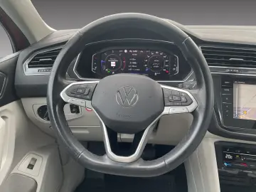 VW Tiguan Allspace 2.0 TDI 4MOTION DSG Elegance AHK