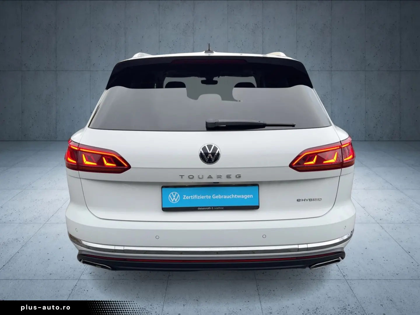 VW Touareg Atmosphere eHybrid AHK Matrix 360 21  EO