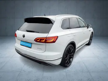 VW Touareg Atmosphere eHybrid AHK Matrix 360 21  EO