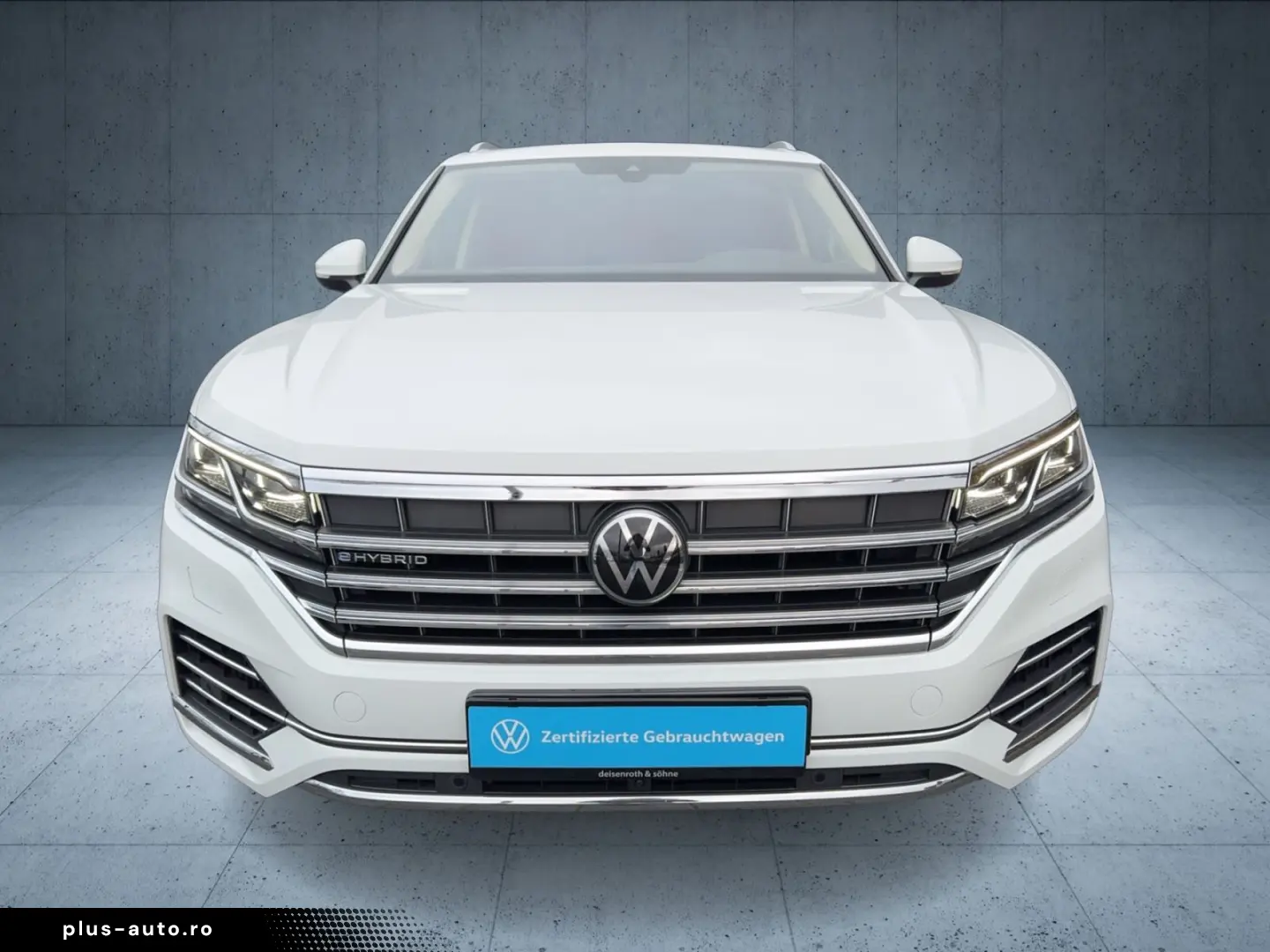VW Touareg Atmosphere eHybrid AHK Matrix 360 21  EO