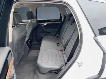 VW Touareg Atmosphere eHybrid AHK Matrix 360 21  EO