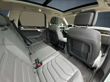 VW Touareg Atmosphere eHybrid AHK Matrix 360 21  EO