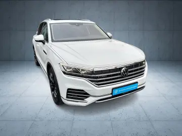 VW Touareg Atmosphere eHybrid AHK Matrix 360 21  EO