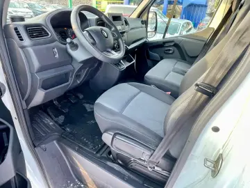 Renault Master 2.3 Blue 135 TT Furgon CD 3 5t L3H2 9 m3