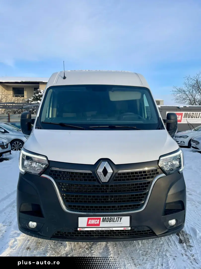 Renault Master 2.3 Blue 135 TT Furgon CD 3 5t L3H2 9 m3