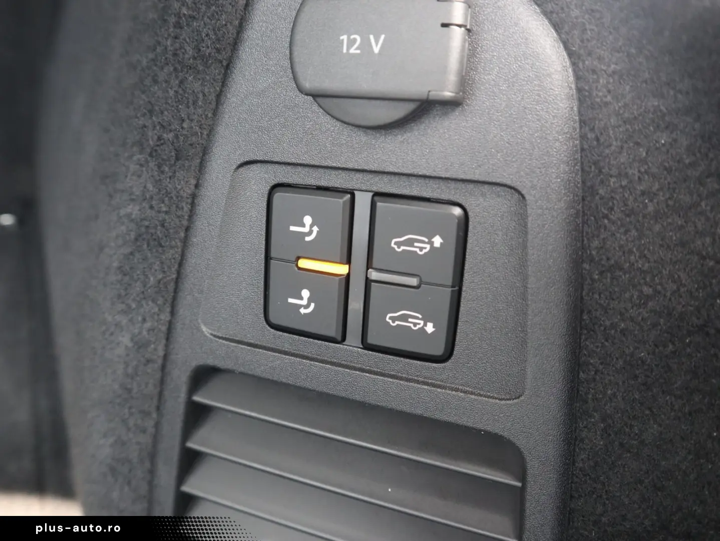 VW Touareg R-Line 3.0 V6 TSI DSG 4Motion PANO AHK L