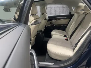 AUDI Audi A8 50 TDI quattro Matrix Pano B&O Leder Hea