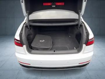 AUDI A8 60 TFSI e S line exclusive Pano HuD B&O Assis