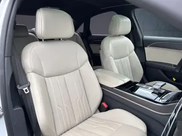 AUDI A8 60 TFSI e S line exclusive Pano HuD B&O Assis