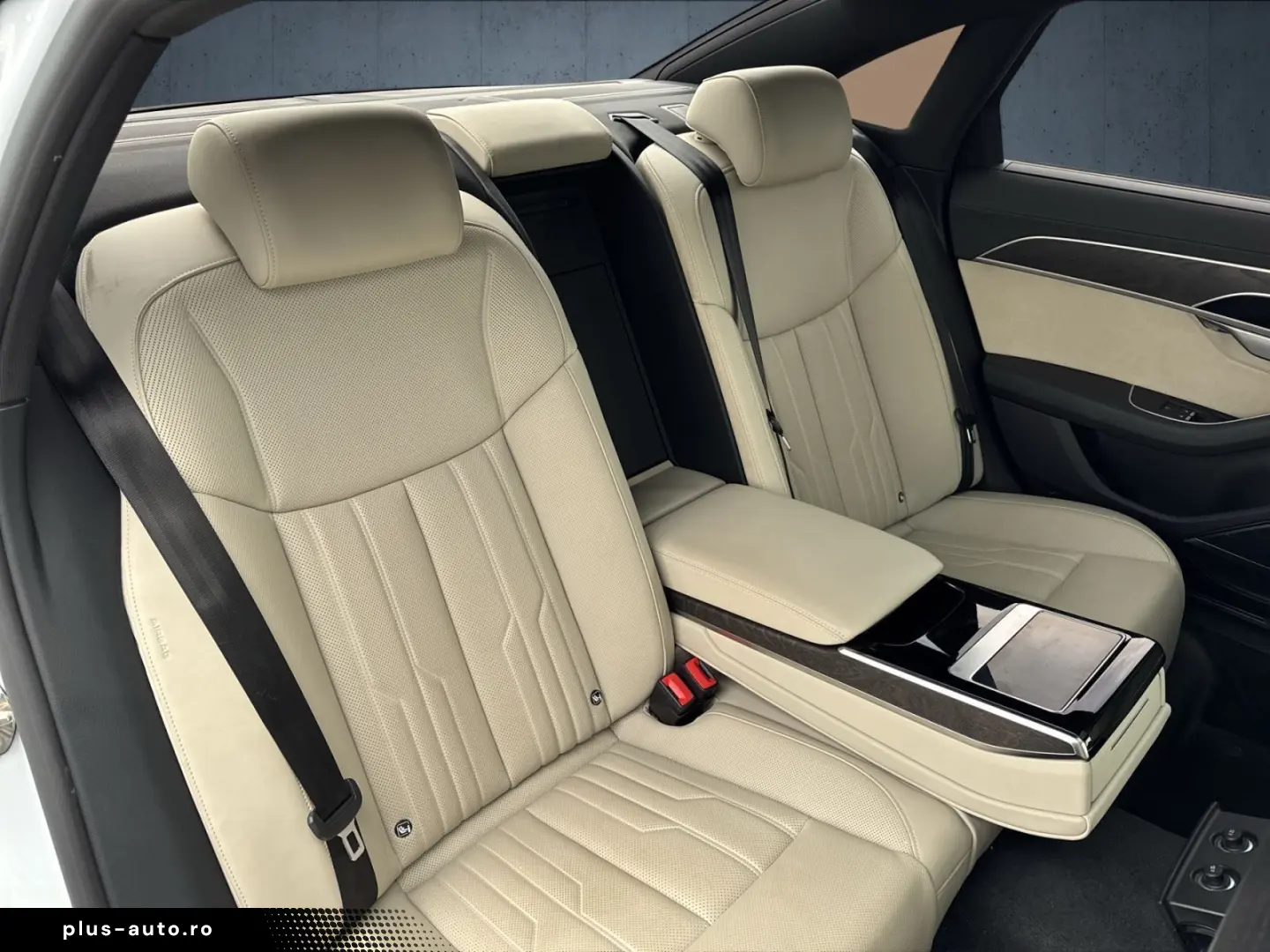 AUDI A8 60 TFSI e S line exclusive Pano HuD B&O Assis