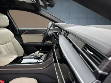 AUDI A8 60 TFSI e S line exclusive Pano HuD B&O Assis
