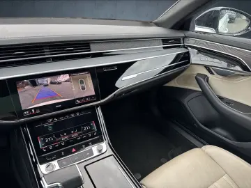AUDI A8 60 TFSI e S line exclusive Pano HuD B&O Assis