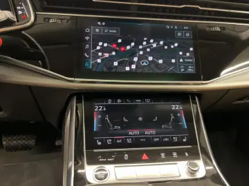 AUDI Q8 50 TDI quattro tiptr. LED STDHZG PANO NAVI