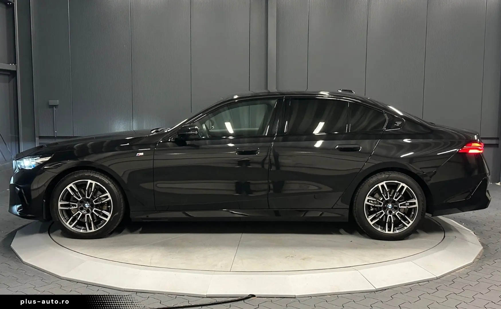 BMW 520d Lim. M-Sport  Travel Driving-Assist LEDER