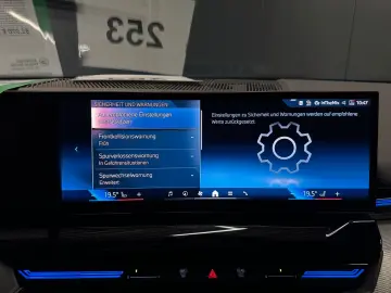 BMW 520d Lim. M-Sport  Travel Driving-Assist LEDER