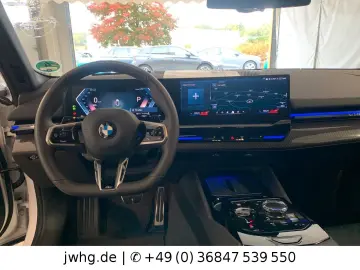 BMW 520 i M Sport LED  HeadUp DrivingProf Memory