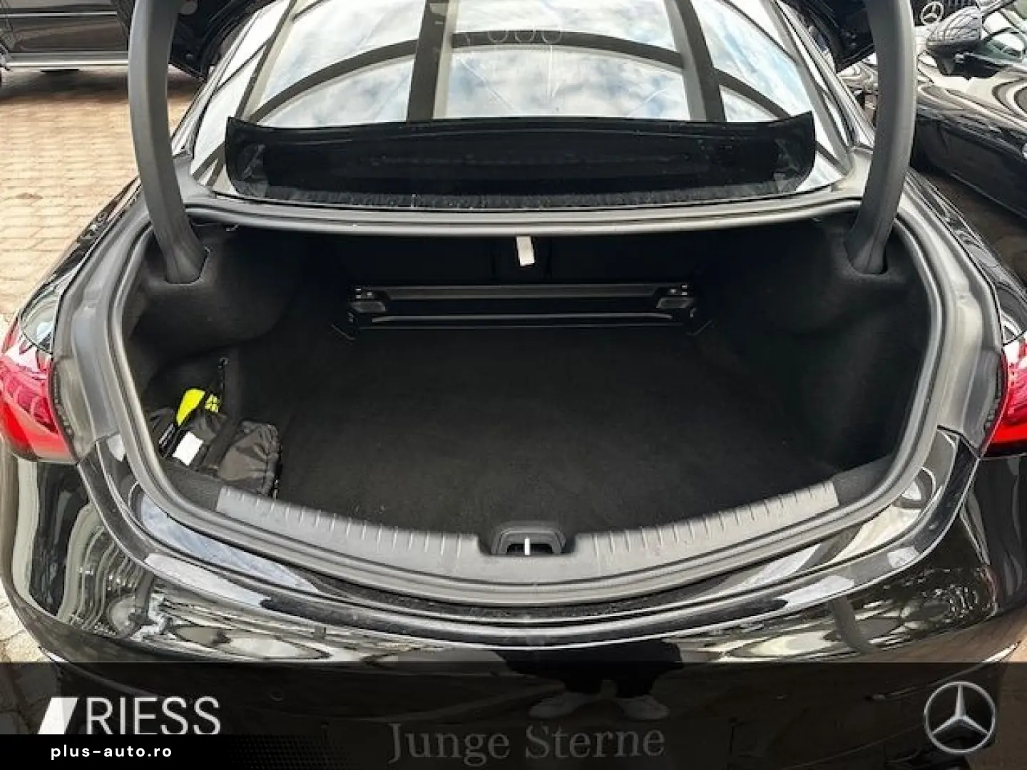 MERCEDES-BENZ CLE 53 AMG 4M Night Distr Pano Burmes 360