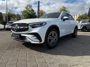 MERCEDES-BENZ GLC 220 d AMG Advanced Pano Winter-Paket LED