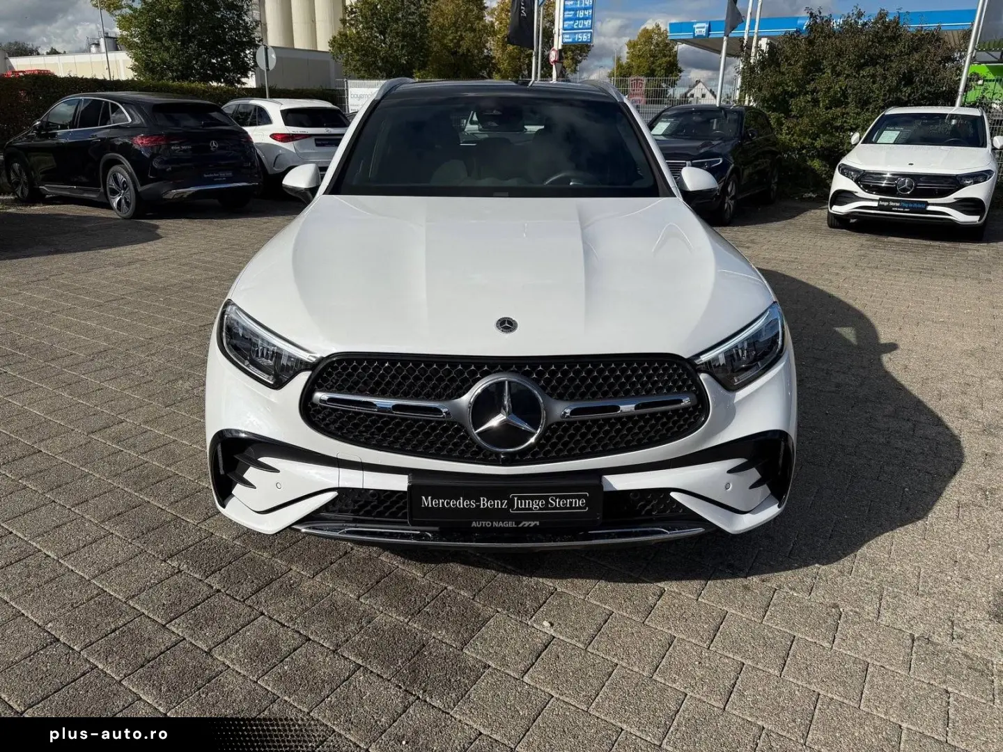 MERCEDES-BENZ GLC 220 d AMG Advanced Pano Winter-Paket LED