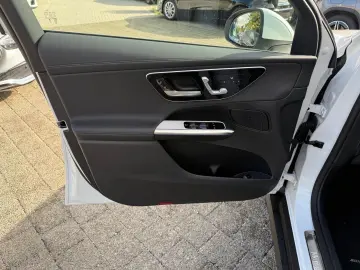 MERCEDES-BENZ GLC 220 d AMG Advanced Pano Winter-Paket LED