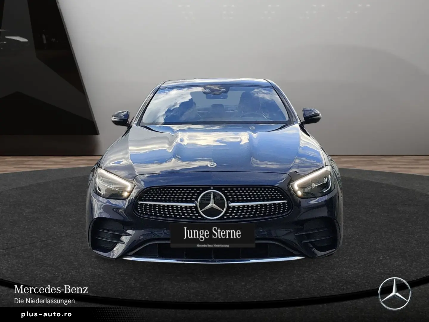 MERCEDES-BENZ E 300 de 4M AMG Pano FAHRASS  Burme 360  HUD