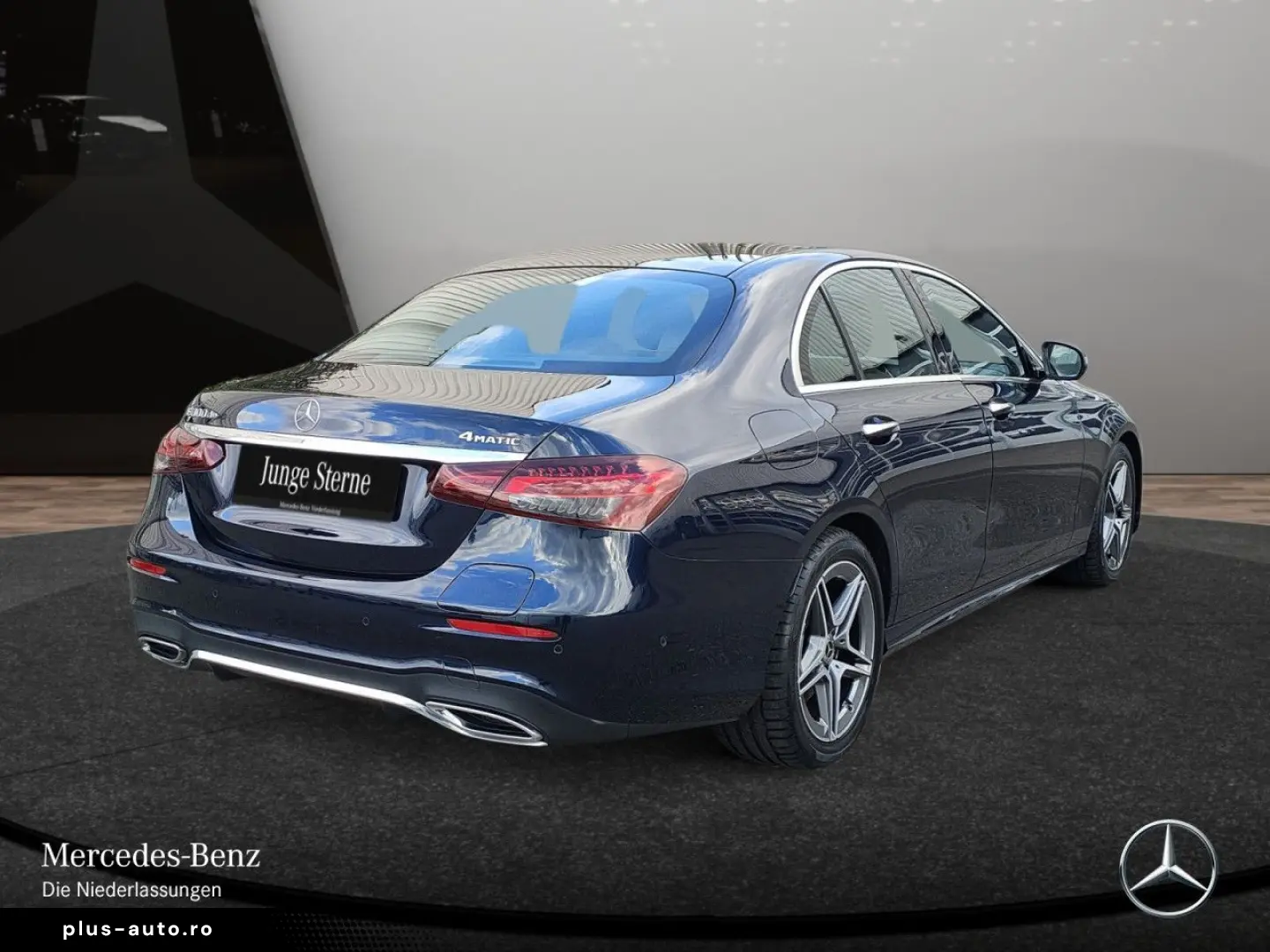 MERCEDES-BENZ E 300 de 4M AMG Pano FAHRASS  Burme 360  HUD