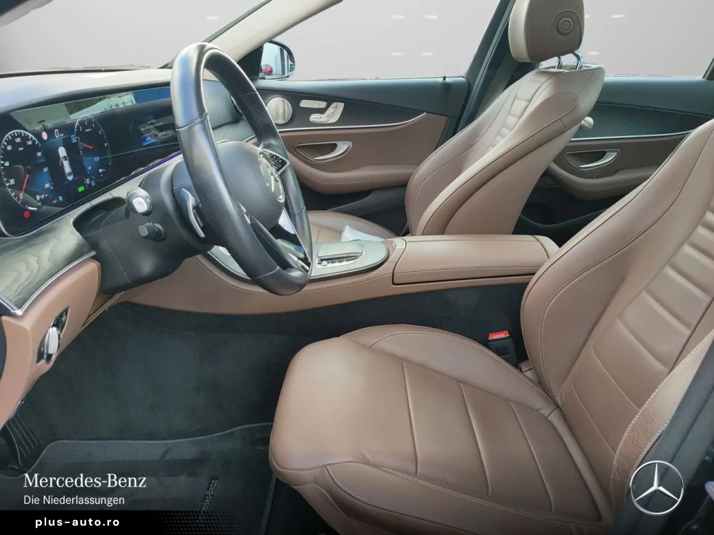 MERCEDES-BENZ E 300 de 4M AMG Pano FAHRASS  Burme 360  HUD