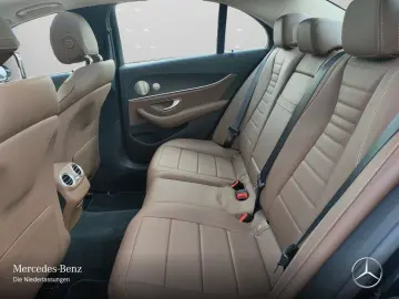 MERCEDES-BENZ E 300 de 4M AMG Pano FAHRASS  Burme 360  HUD