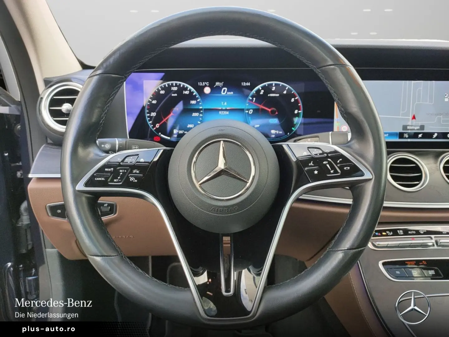 MERCEDES-BENZ E 300 de 4M AMG Pano FAHRASS  Burme 360  HUD