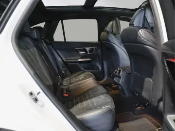 MERCEDES-BENZ GLC 220 d 4M AMG Panorama Rückfahrkamera LED