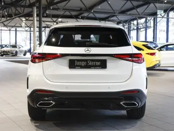 MERCEDES-BENZ GLC 220 d 4M AMG Panorama Rückfahrkamera LED