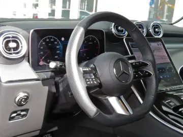 MERCEDES-BENZ GLC 220 d 4Matic AMG LINE AHK EL. SITZ&hellip;