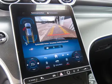 MERCEDES-BENZ GLC 220 d 4Matic AMG LINE AHK EL. SITZ&hellip;