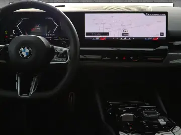 BMW 520d Limousine aut.   M SPORT   NAVI   PANO.   L