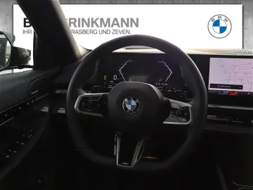 BMW 520d Limousine aut.   M SPORT   NAVI   PANO.   L