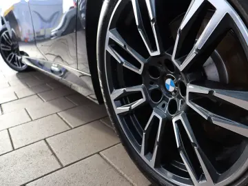 BMW 520d Limousine aut.   M SPORT   NAVI   PANO.   L