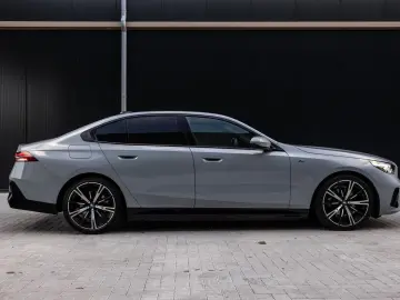 BMW 530 5-serie 530e M Sport Edition   M-Sport   Ada