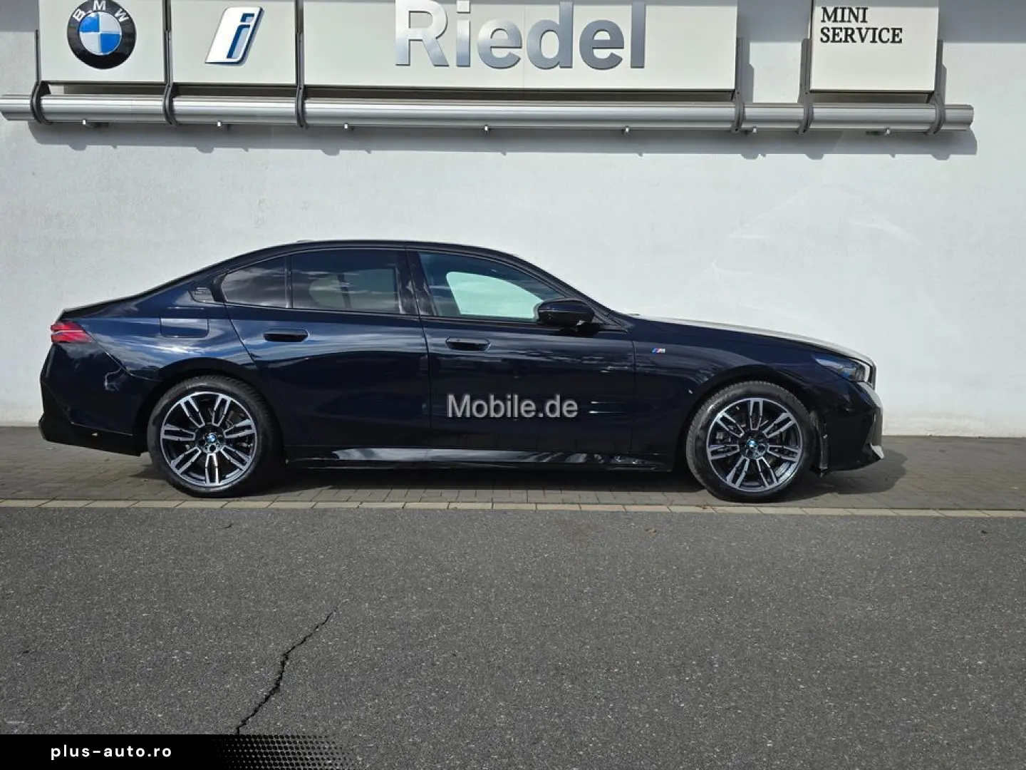 BMW 520i M Sportpaket Komfortsitze Panorama AHK
