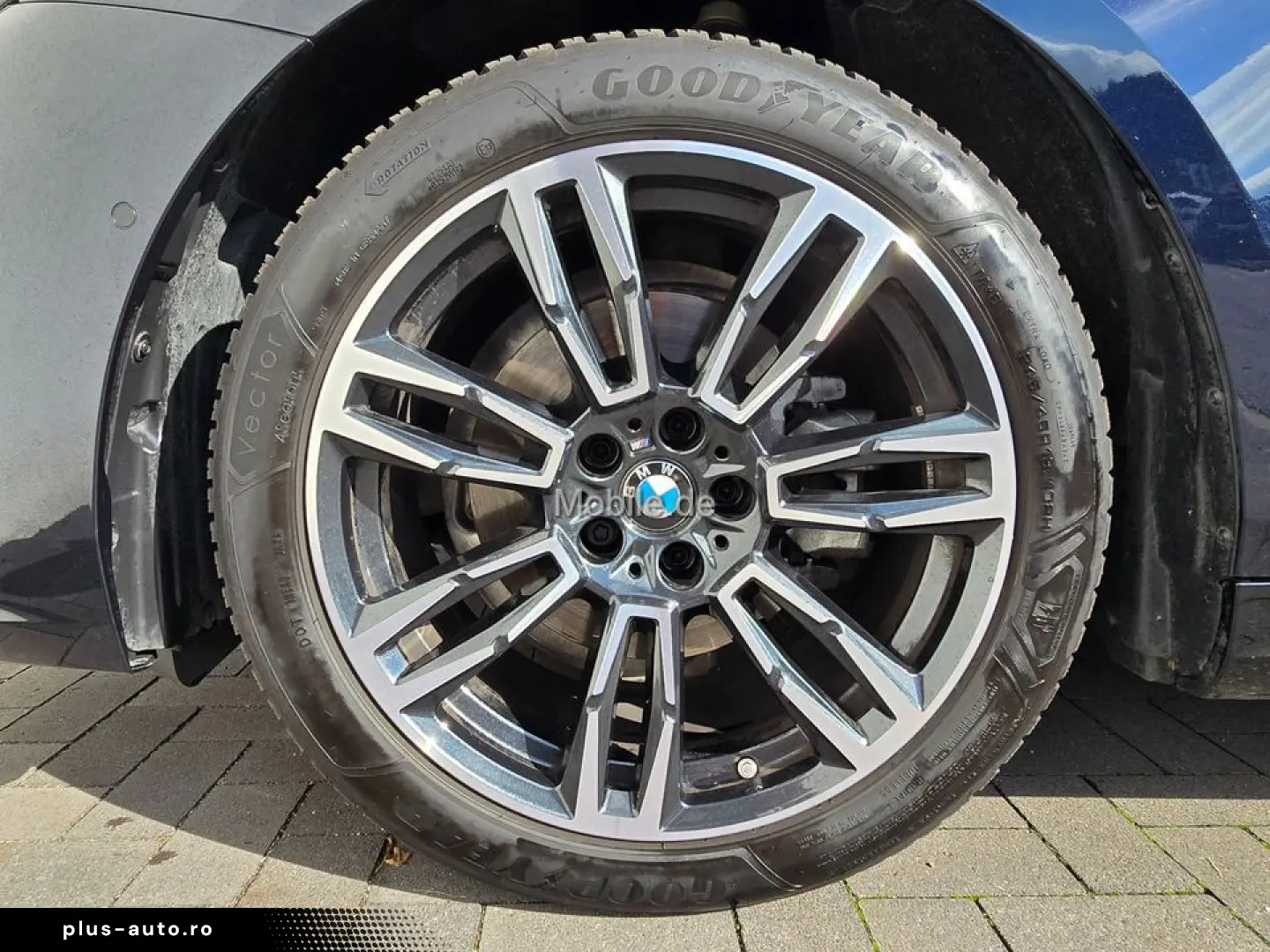 BMW 520i M Sportpaket Komfortsitze Panorama AHK
