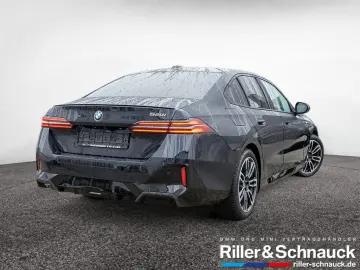 BMW 520i M-Sport Pro SITZBELÜFTUNG PANO 360  STANDHZ