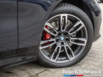 BMW 520i M-Sport Pro SITZBELÜFTUNG PANO 360  STANDHZ