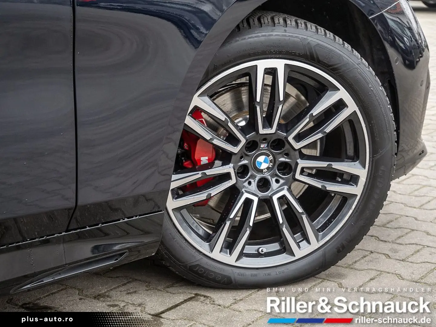 BMW 520i M-Sport Pro SITZBELÜFTUNG PANO 360  STANDHZ
