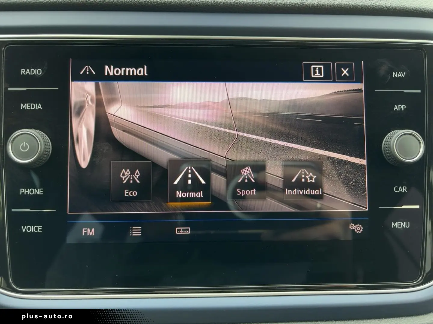 VW T-Roc United R-Line 2.0 TDI DSG 4M LED AHZV ACC